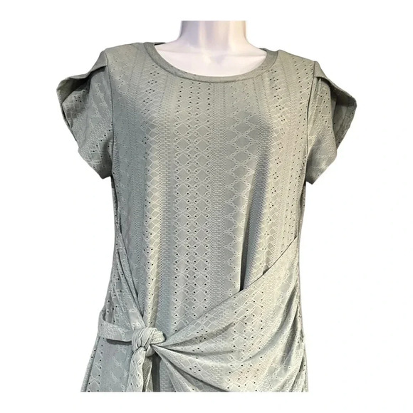 NWT Blooming Jelly Blue/Green Dress - Size Medium - Picture 2 of 9